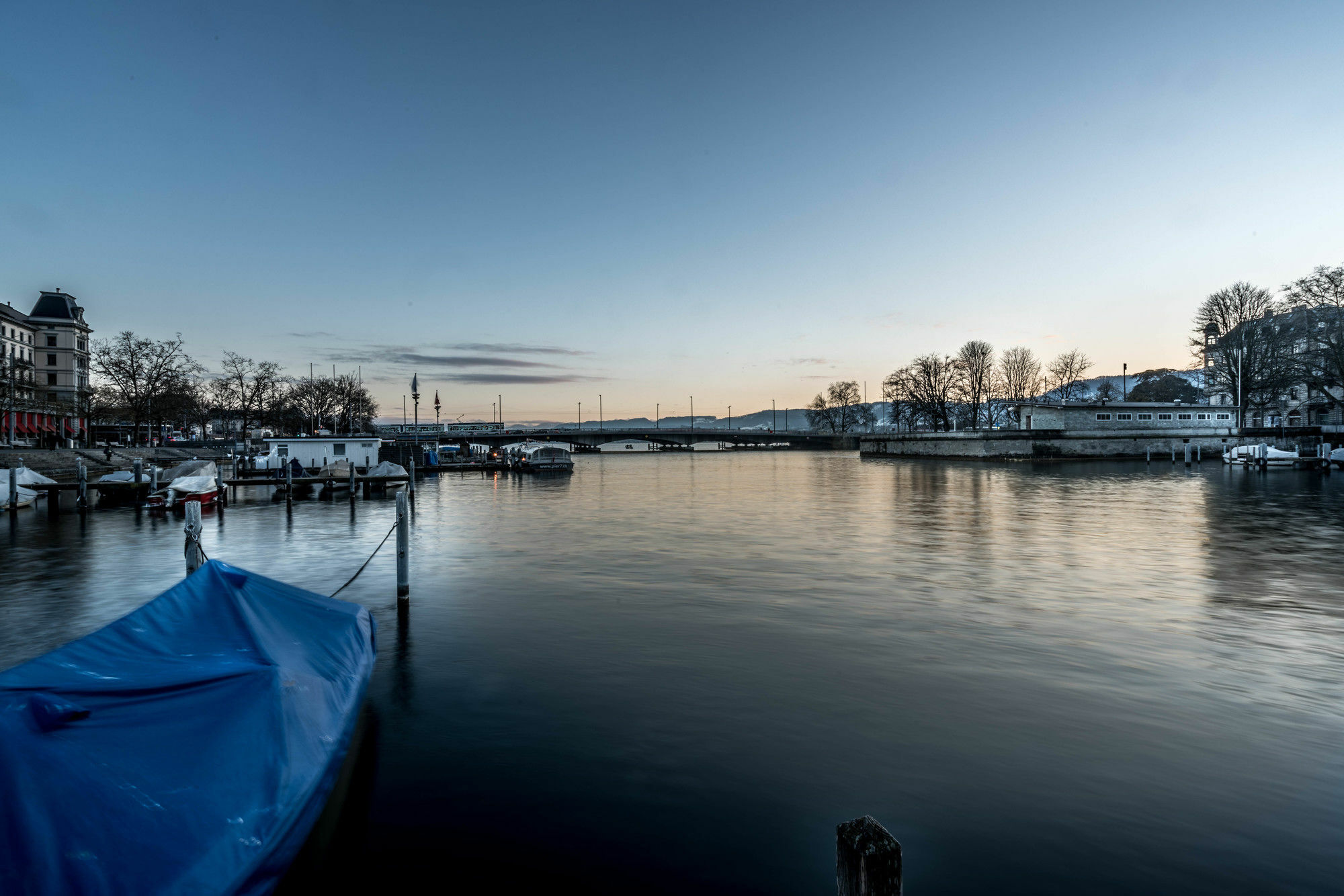Lake Side Location Bellevue Zürich Exteriör bild